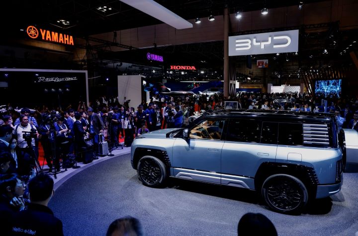 BYD U8